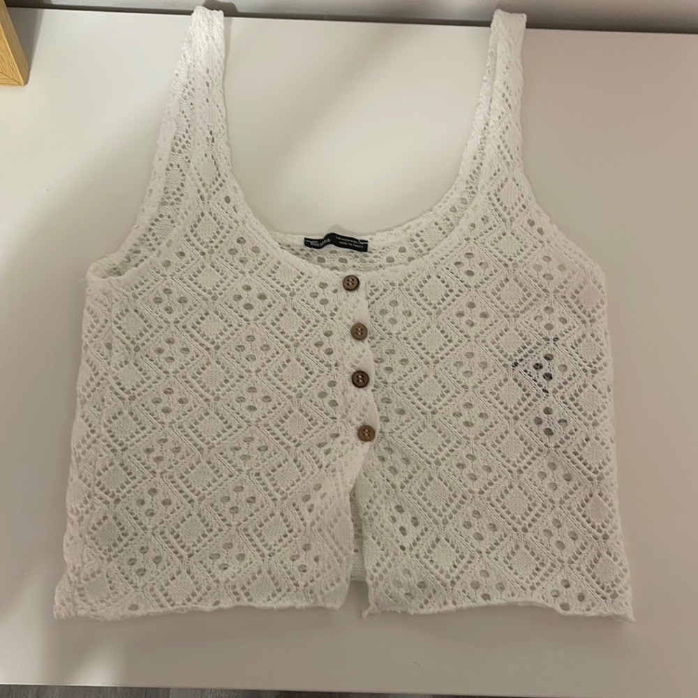 white buttoned crop cami top